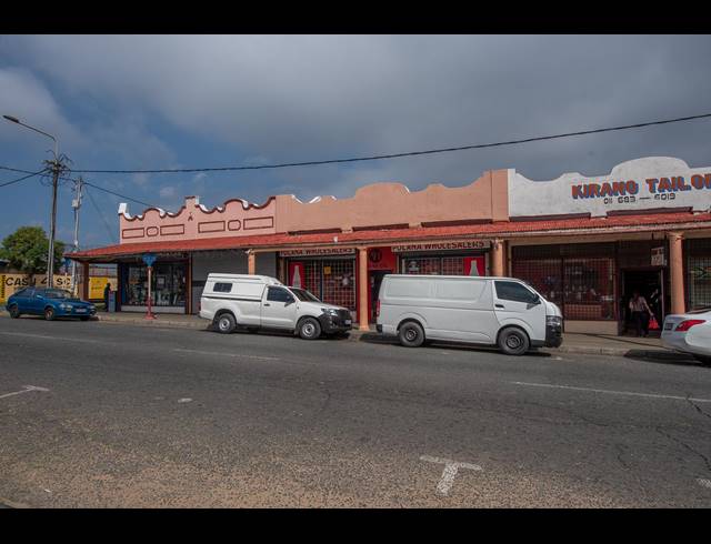 466M² BUSINESS FOR SALE IN TURFFONTEIN